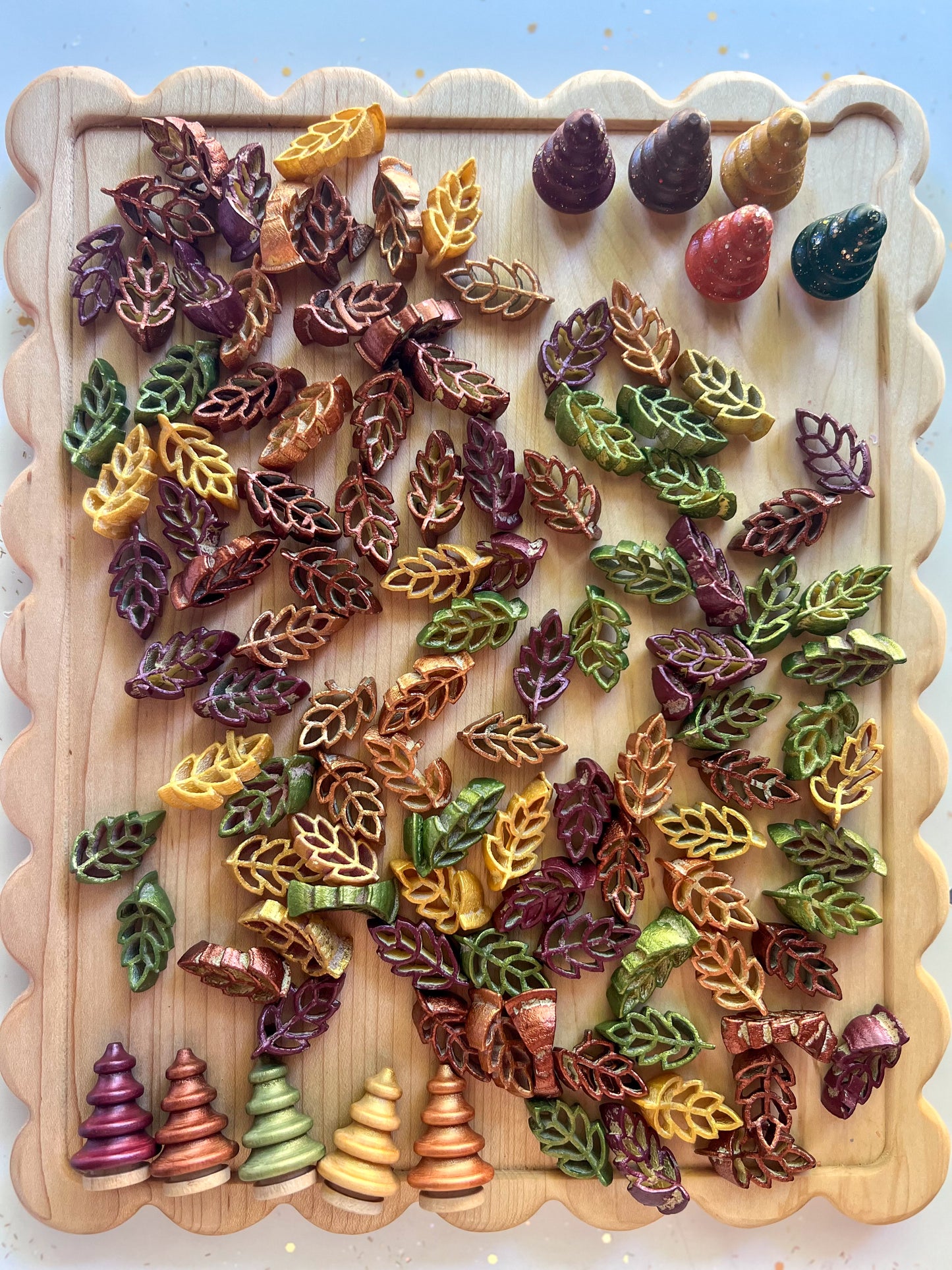 Magnificent Mums & Shimmering Leaves Wooden Sets