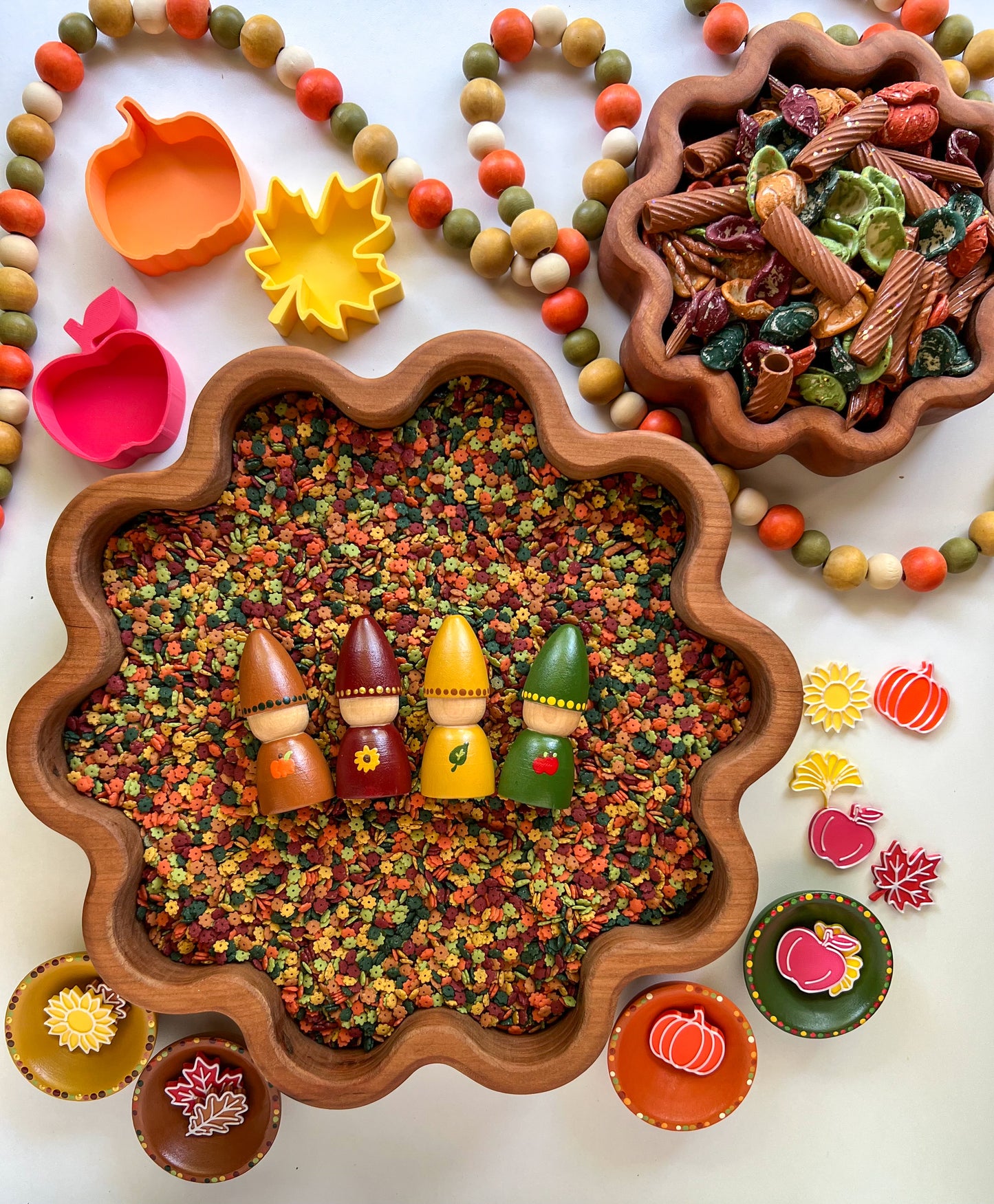 Deluxe Fall Wooden Accessories (Dotted Bowls & Gnomes)