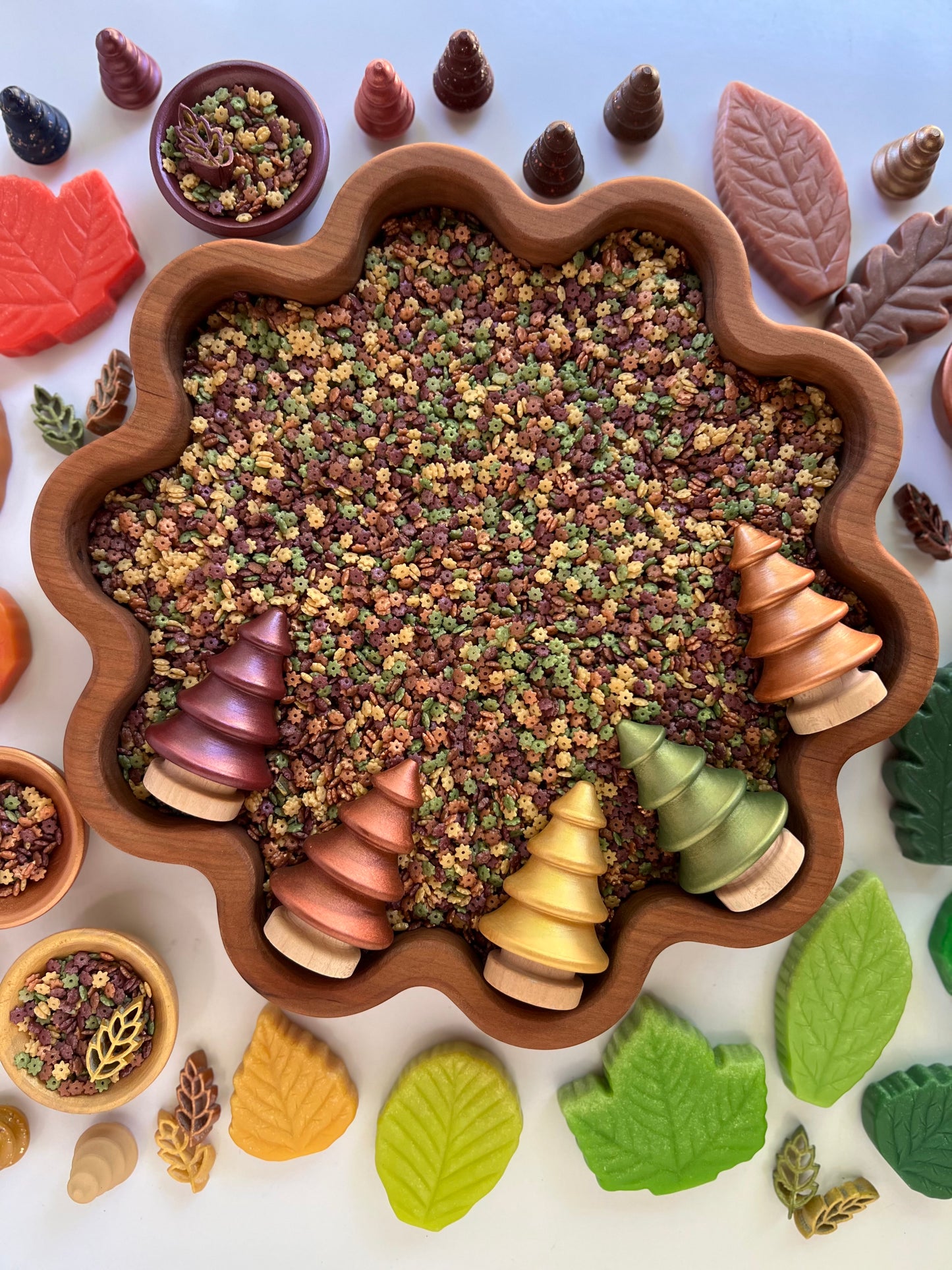 Magnificent Mums & Shimmering Leaves Wooden Sets