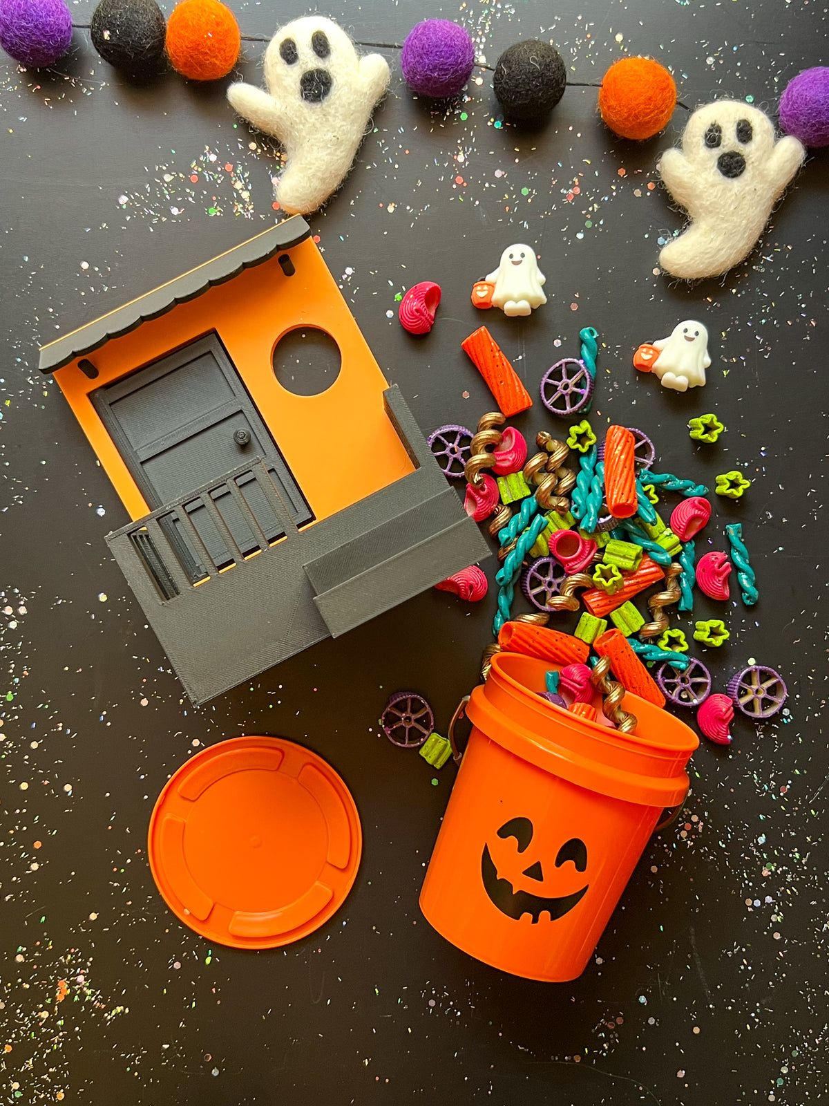 Trick or Treat! Bucket Limited Edition Sensory Play Kit